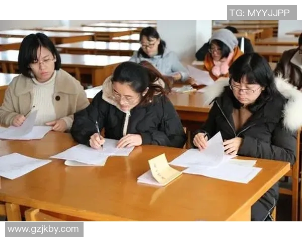 足球球星冬训心得与成长反思 全面提升自我迎接新赛季挑战 足球球星冬训心得与成长反思 全面提升自我迎接新赛季挑战