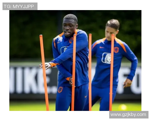 足球训练秘籍:掌握球星弧线射门技巧全面提升实战水平 足球训练秘籍:掌握球星弧线射门技巧全面提升实战水平