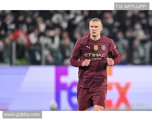 八大足球巨星形象对比解析:从技术风格到场外影响力全方位对照 八大足球巨星形象对比解析:从技术风格到场外影响力全方位对照